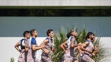 Gimnasia levantó el paro: acuerdo entre la dirigencia y el plantel para regularizar los sueldos adeudados