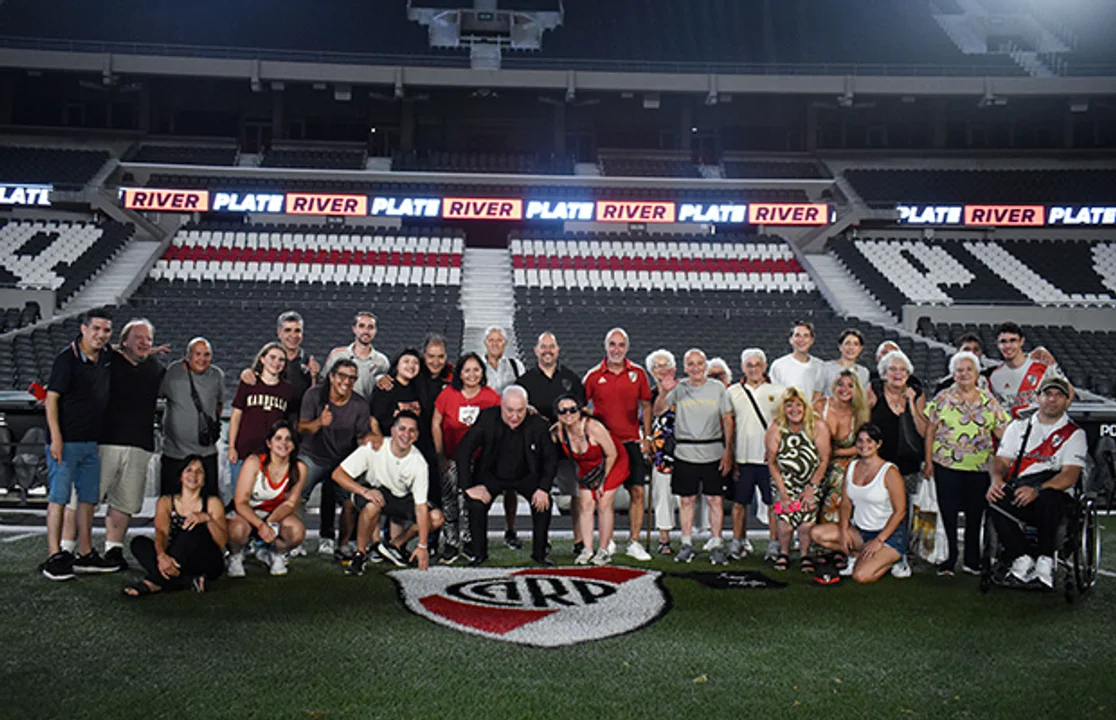 Con la presencia de sus leyendas, River cerró el 2025 junto a sus socios en el Monumental