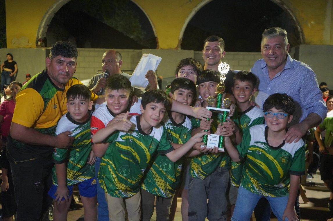 La Banda celebró a los campeones de la Liga Municipal de Fútbol Infantil