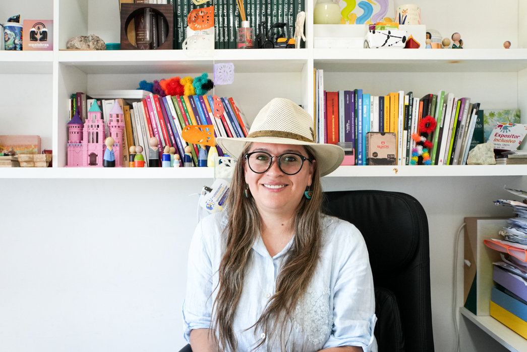 “Algo tiene”: una investigación que pone en palabras el camino de las familias hacia el diagnóstico de TEA en Santiago del Estero