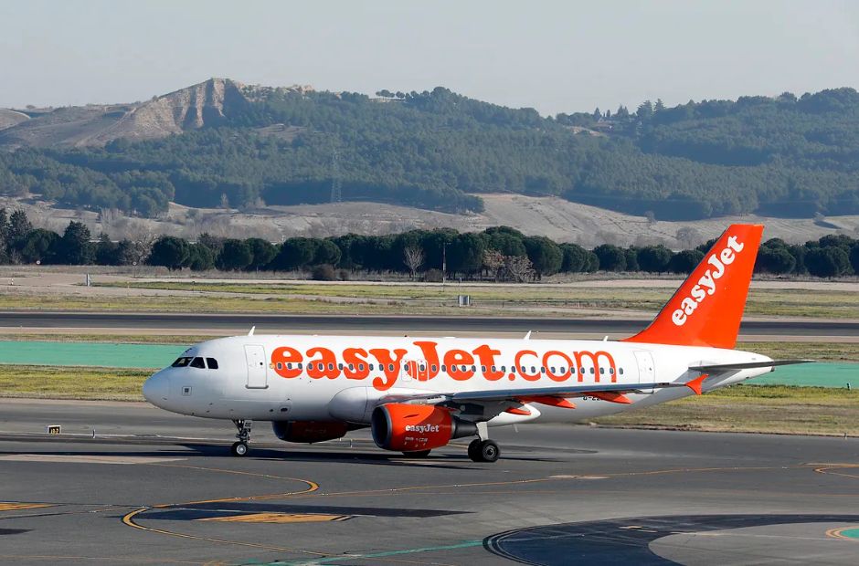 Conmoción: denuncian que subieron a una mujer muerta a un avión