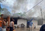 Una mujer sufrió graves quemaduras tras un incendio en una vivienda del barrio Vinalar