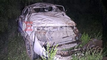 Accidente fatal en Tintina: cuatro jóvenes volcaron cuando regresaban a su casa y uno de ellos falleció