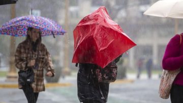 Violento temporal en Buenos Aires: granizo, inundaciones y caos en Aeroparque a horas de la Nochebuena