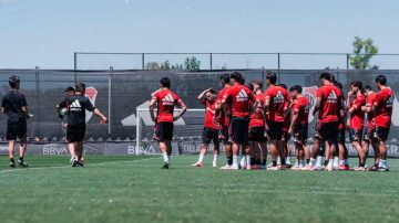 Operación 2026: River pone primera con Fausto Vera y un adiós masivo de referentes