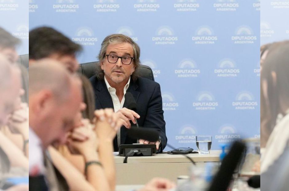 El oficialismo obtuvo dictamen para el Presupuesto 2026, prevé la eliminación del financiamiento al Garrahan, universidades y discapacidad