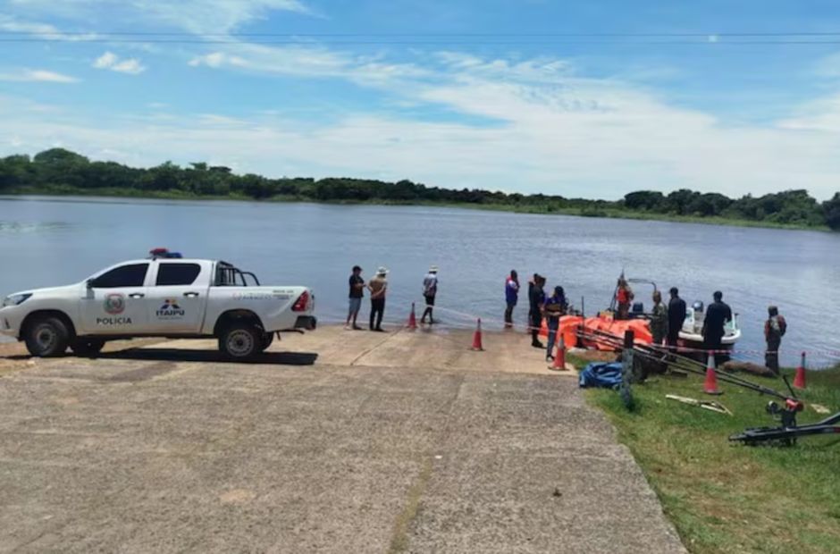 Tragedia: tres argentinas murieron tras el naufragio de una lancha en Paraguay