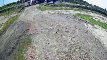 VIDEO | El momento exacto del choque entre dos camiones en la RN 34: uno de ellos transportaba carbón