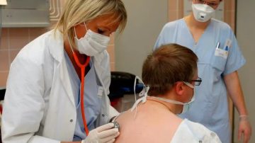 Evalúan adelantar la campaña de vacunación por la “supergripe” H3N2