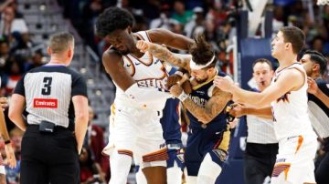 Violenta pelea en la NBA: Alvarado y Williams se fueron a los golpes y fueron expulsados