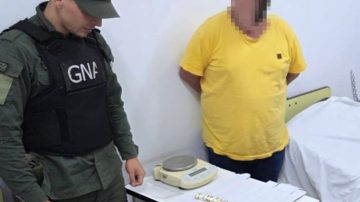 Paraguayo intentaba llevar drogas de Argentina hacia Alemania en cápsulas dentro de su estómago