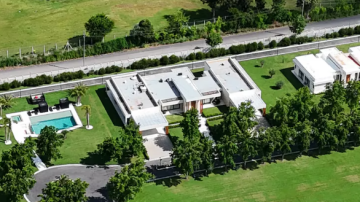 Allanamiento en la finca vinculada a dirigentes de la AFA: encontraron 45 autos de lujo y 7 motos