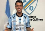 Apenas dos días después de anunciarlo como refuerzo, Argentino de Quilmes canceló la llegada de Alexis Zárate