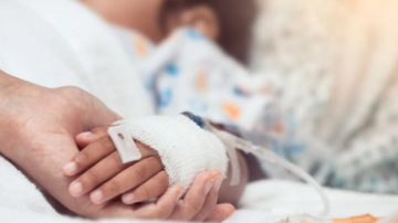 Una beba de un año fue internada por intoxicarse con cocaína: la familia explicó que su tía padece problemas de adicción