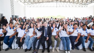 Nuevo edificio del Agrupamiento N° 86.001, renovada posta sanitaria y vivienda social en el KM 49