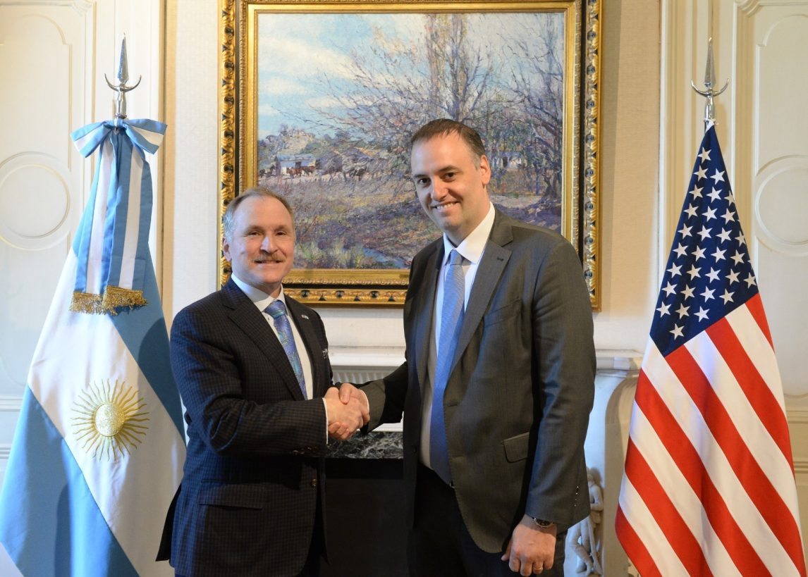 Adorni y el embajador Lamelas fortalecen la agenda bilateral entre Argentina y Estados Unidos