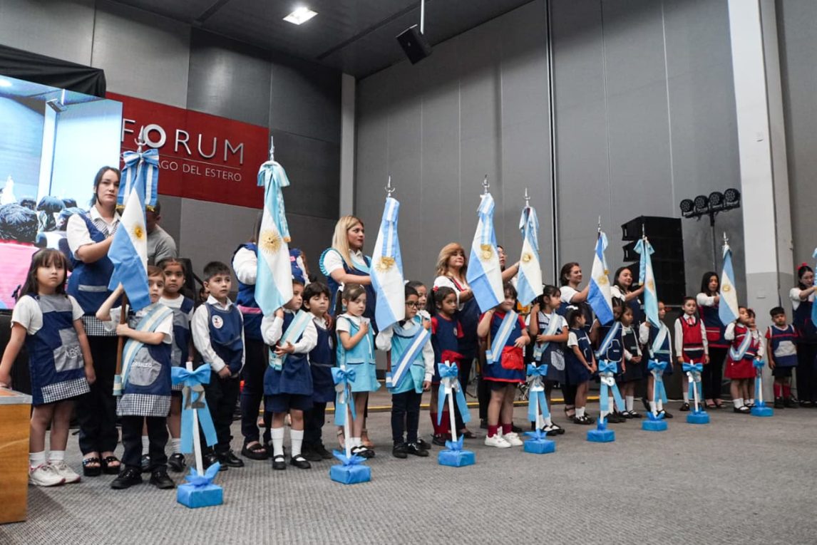 La intendente Fuentes encabezó el cierre del ciclo lectivo 2025 de los jardines municipales