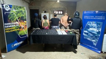 Barrio Santa Rosa de Lima: detienen a tres personas, secuestran cocaína y más de dos millones de pesos