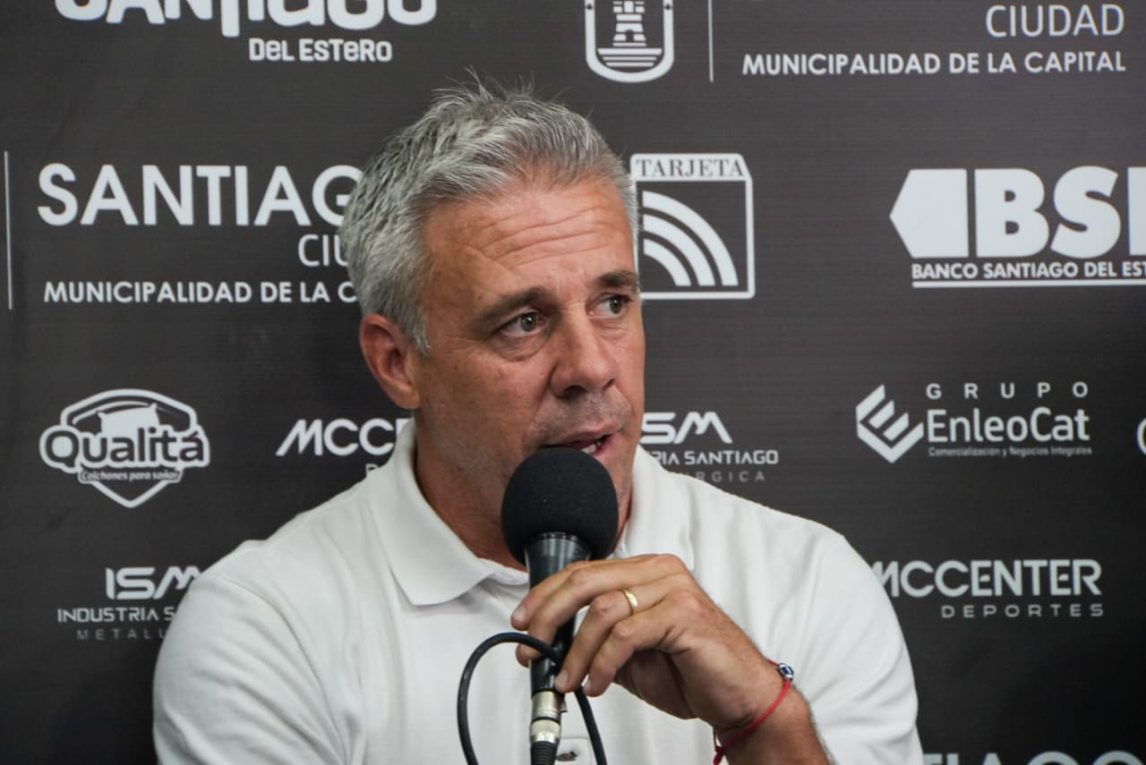 Central Córdoba presentó a Lucas Pusineri como nuevo entrenador