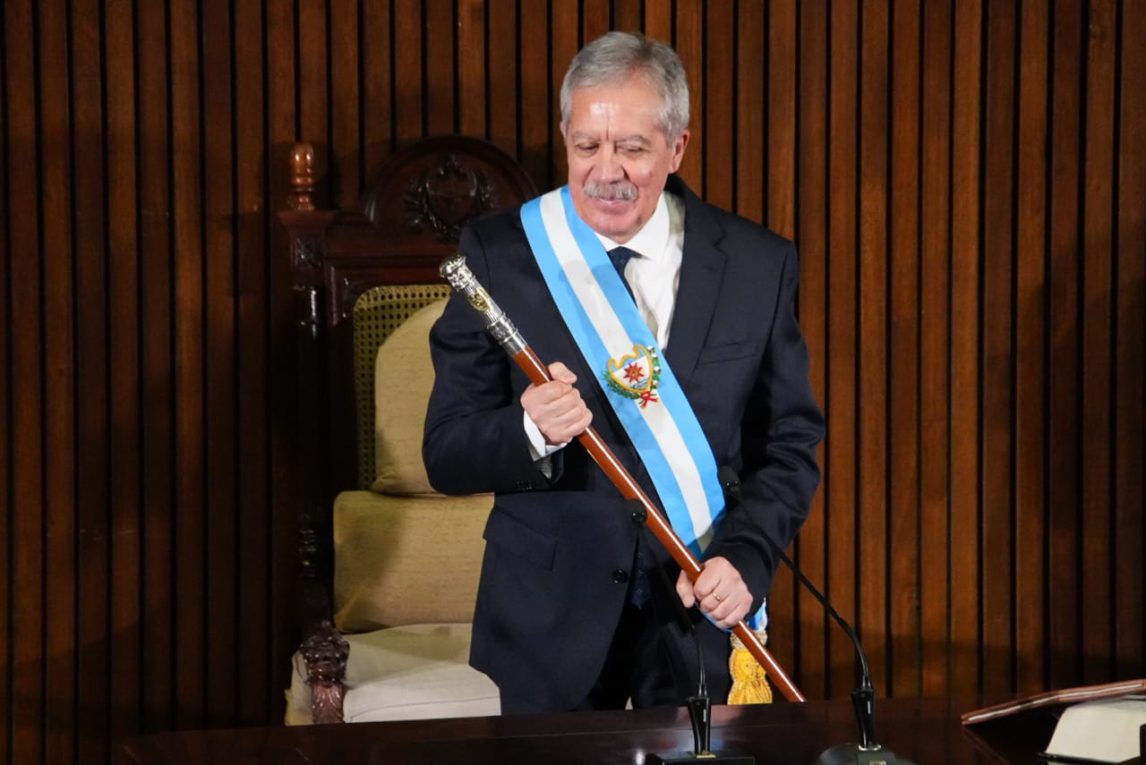 El gobernador Elías Suárez conformó su Gabinete para la nueva etapa de gestión provincial