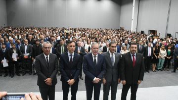 El gobernador Elías Suárez puso en funciones a los 137 Comisionados Municipales