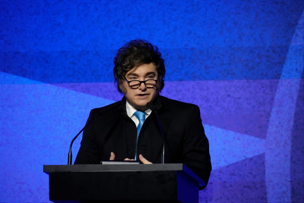 Milei reivindicó las ideas liberales y llamó a “achicar el Estado” durante la cena de la Fundación Faro