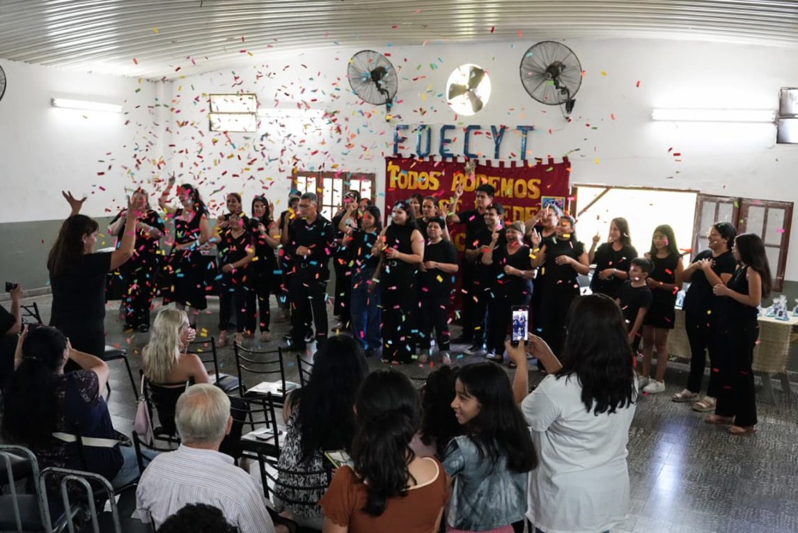 FOTOS. Cerró el curso de Lengua de Señas Argentina con entrega de diplomas y anuncios