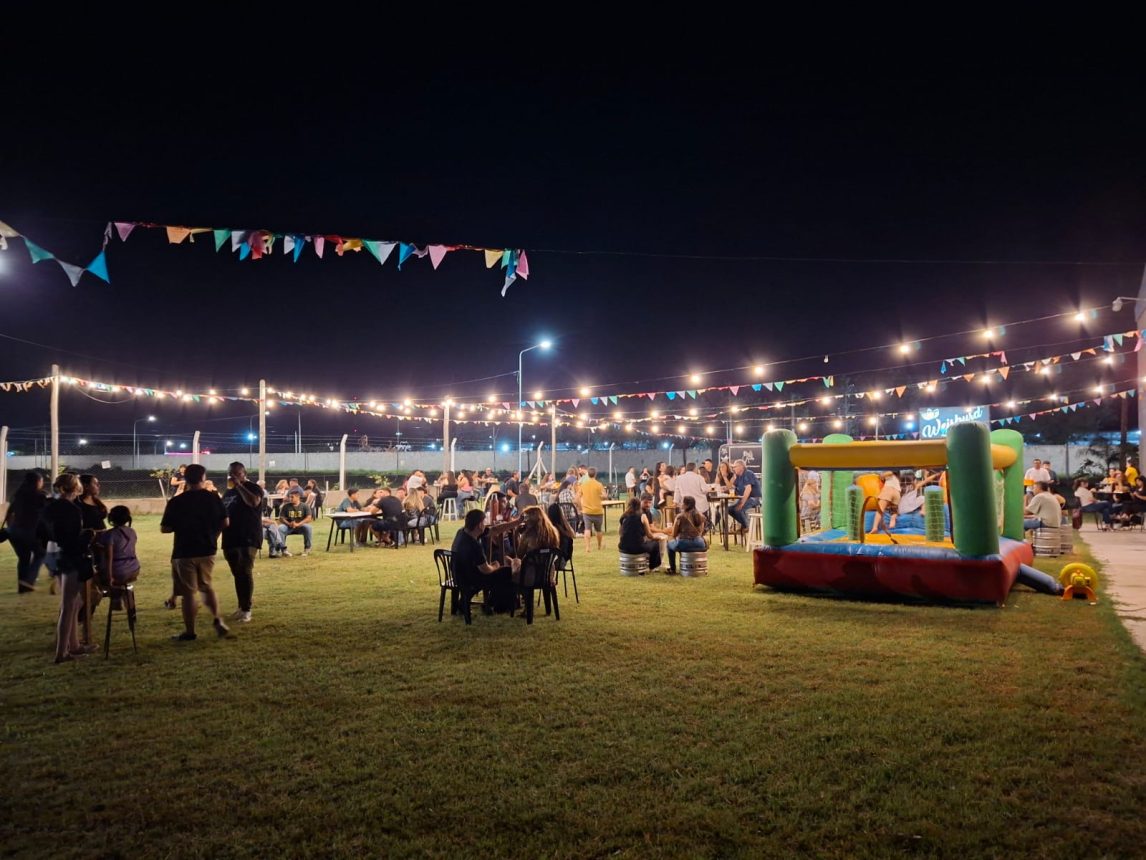 Un atardecer para brindar con amigos y familia: así se vivió el primer Sunset de Weisburd Bier