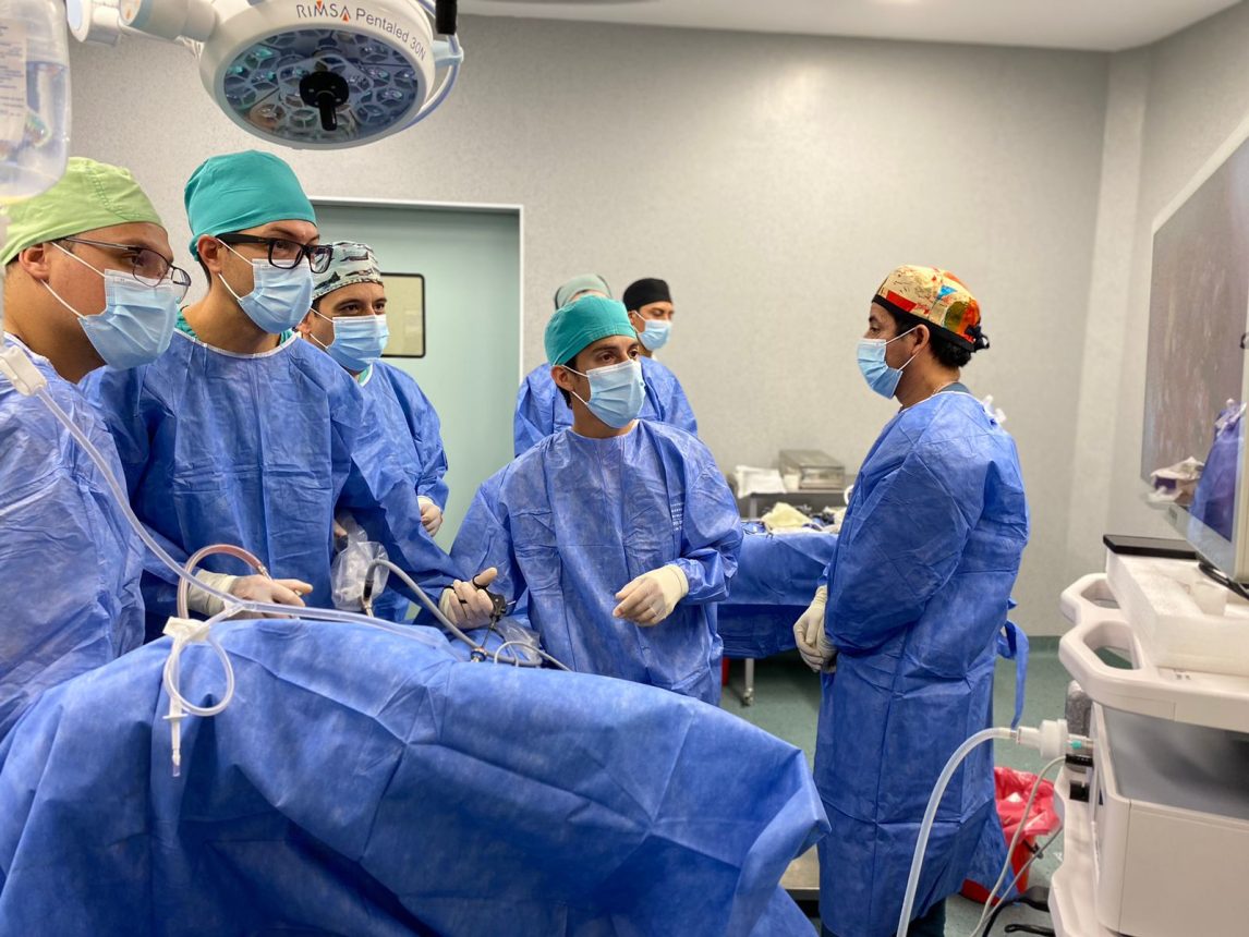 El Hospital Regional consolida su liderazgo: los Servicios de Cirugía logran acreditación nacional