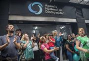 El Gobierno nacional disolvió la ANDIS y trasladó sus funciones al Ministerio de Salud