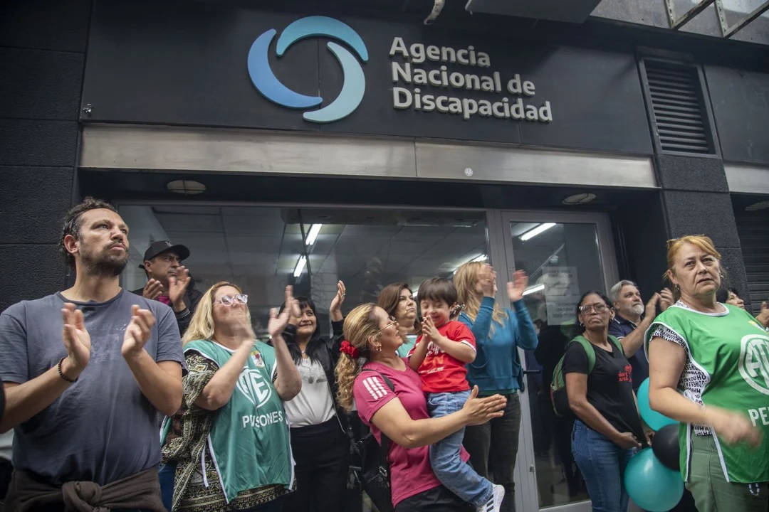 El Gobierno nacional disolvió la ANDIS y trasladó sus funciones al Ministerio de Salud