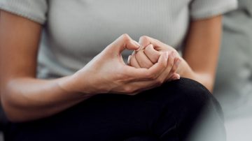 “Lo único que quiero es a mi hija y que me deje en paz”; el calvario de una bandeña hostigada por su ex