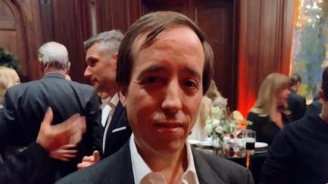 Revelaron los escabrosos chats del empresario acusado de abusar de los compañeros de colegio de sus hijos