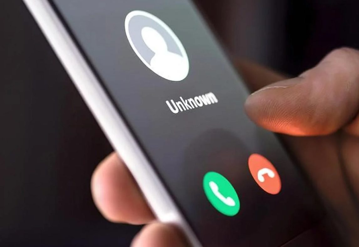 Atendió una llamada y mediante engaños le sustrajeron $6.100.000: el modus operandi de los estafadores