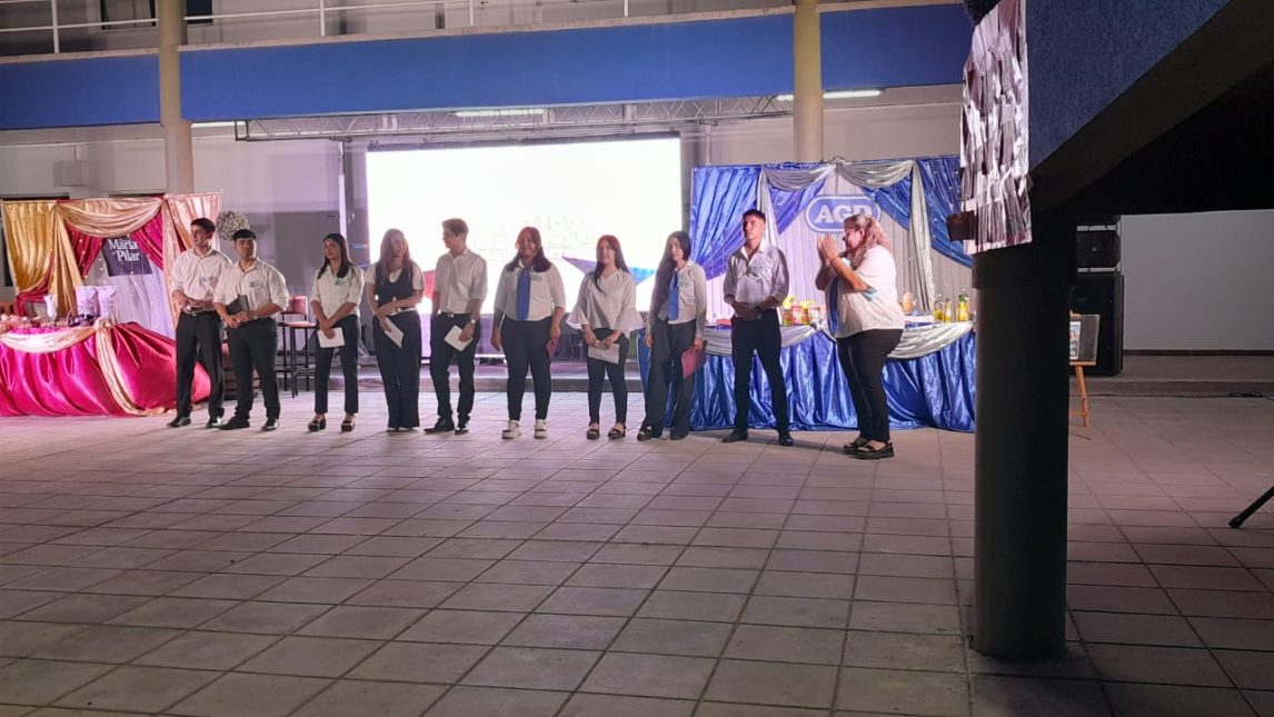 Presentaron en Forres el proyecto de comercialización desarrollado por alumnos de Comercio Internacional