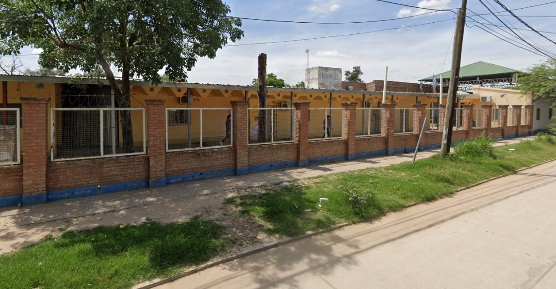 Horror: fue a buscar a su hijo del colegio y descubrió que un compañero de 11 años lo amenazó de muerte con un cuchillo