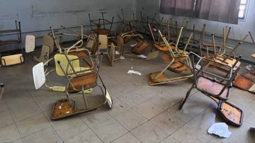 Más de 100 alumnos causaron destrozos en su colegio por no recibir asueto el último día de clases: la dura sanción que recibieron