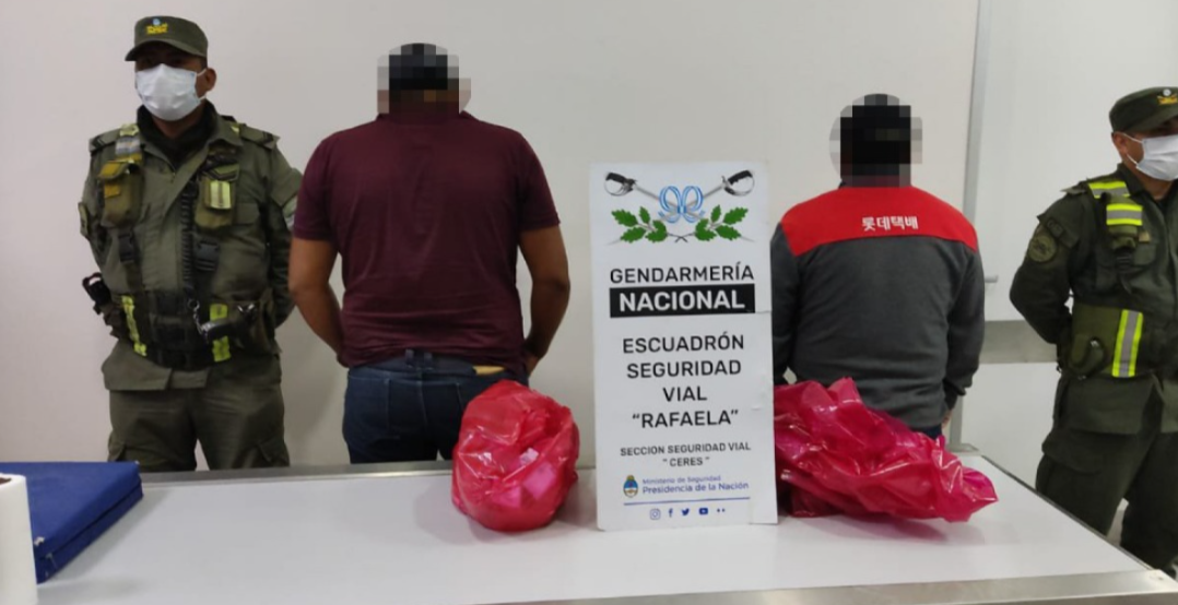 Interceptan a dos “mulas” en un tour de compras sobre Ruta 34: habían ingerido 185 cápsulas de cocaína