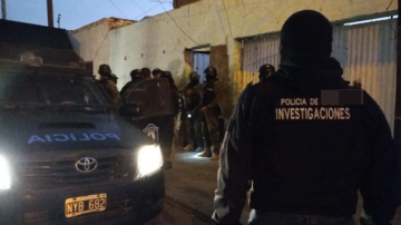 Un hombre detenido tras un violento episodio en una vivienda del barrio Colón