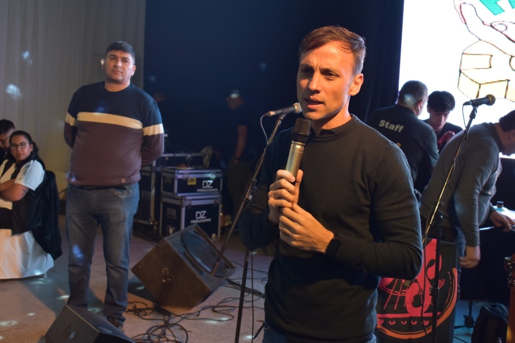 Víctor Araujo renunció a su cargo de intendente de Fernández: ¿Se suma al nuevo Gabinete del gobierno?