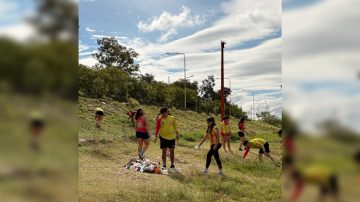 Guardavidas de Santiago del Estero alertan por la suciedad en las playas al inicio de la temporada
