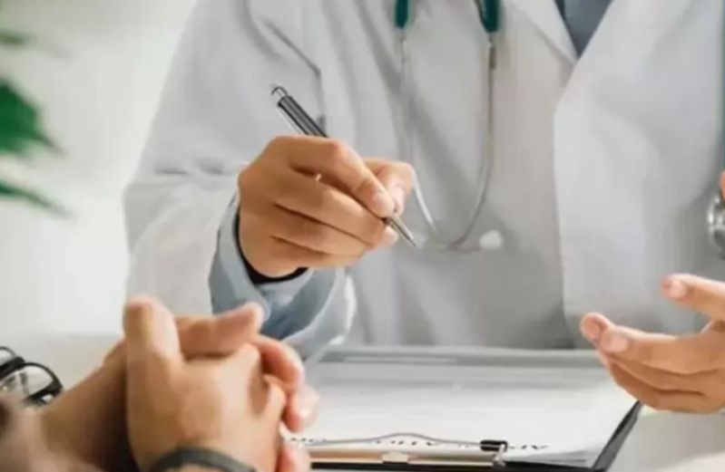 Aumento en las prepagas de hasta 2,5% en enero de 2026