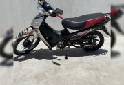 Hallaron abandonada una moto que había sido robada en el barrio Almirante Brown