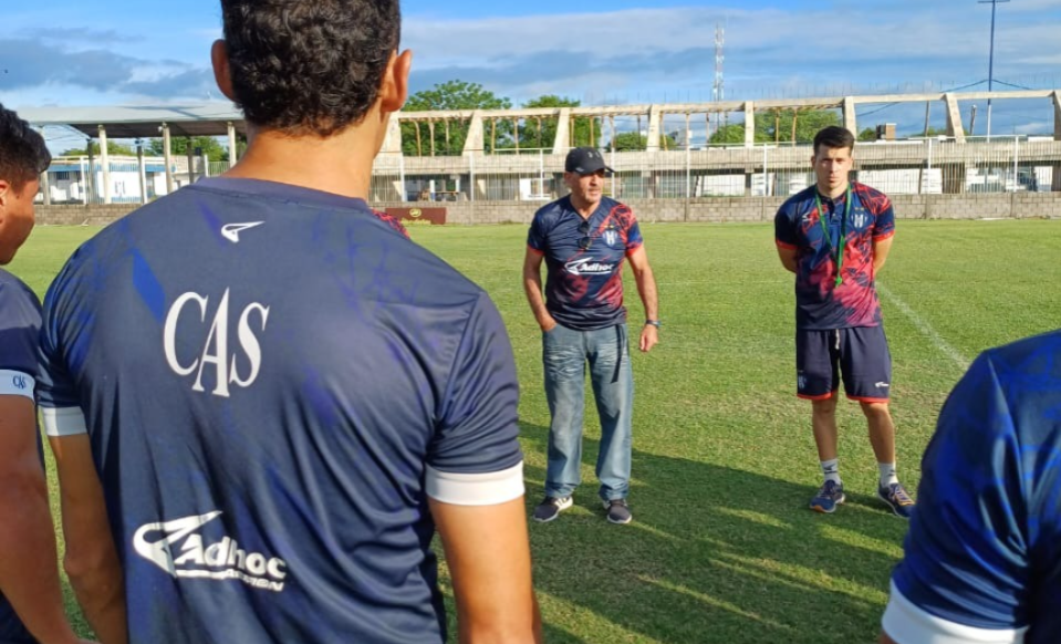 Víctor Riggio asumió en Sarmiento: “Hay una base que me gustaría mantener”