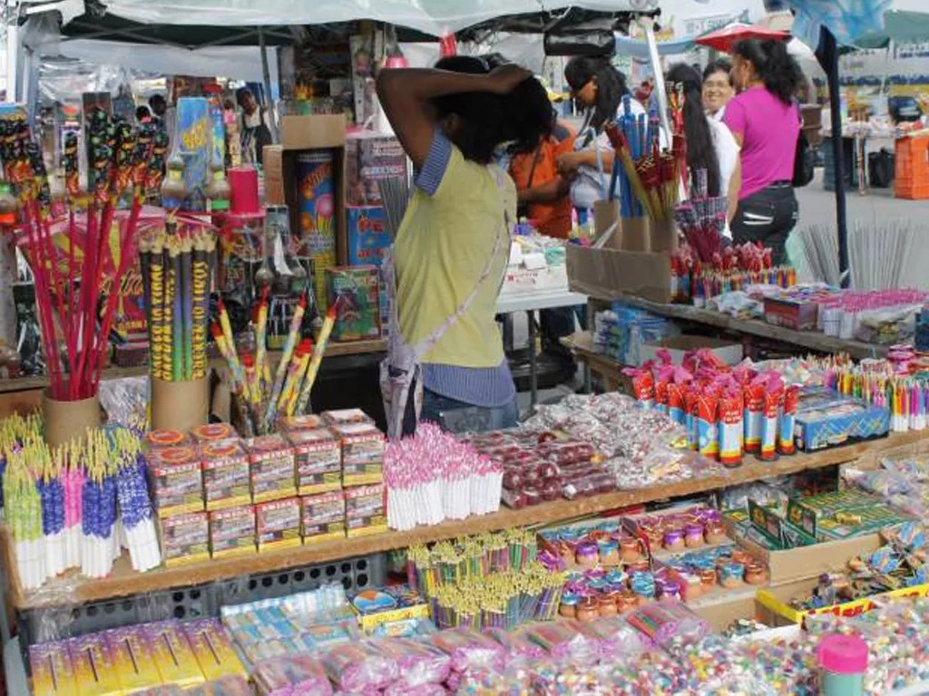 Detalles de la venta de pirotecnia: cómo conseguir la habilitación y en dónde no se puede comercializar