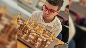 Faustino Oro rompió un récord mundial y superó los 2500 puntos de Elo en Rápidas