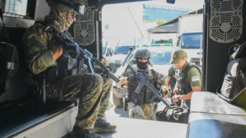 En 7 allanamientos por casinos online, Gendarmería incautó dinero en efectivo, un lingote de oro y joyas de valor