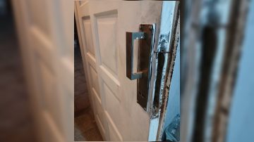 Violento robo en el barrio San Germés: forzaron portón y puerta y se llevaron televisores y computadoras