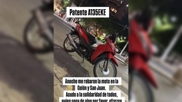 Le robaron la moto de la vereda de la casa de sus suegros y pide ayuda para encontrarla