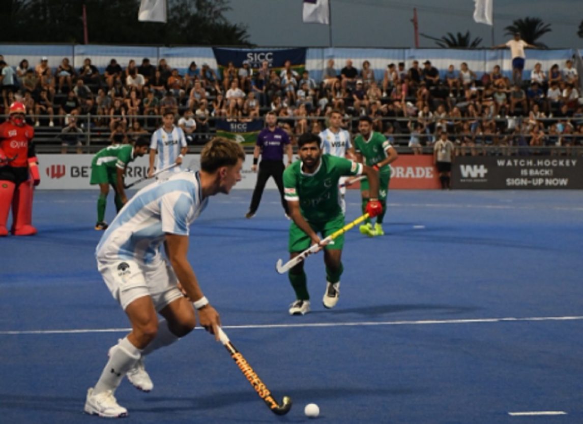 Aplastante triunfo de Los Leones frente a Pakistán en la despedida de Santiago del Estero